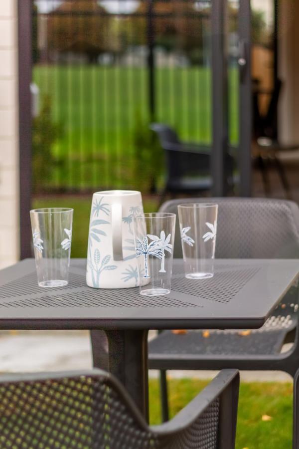 Peaceful Park View Townhouse 2 Bed W/Carpark Apartment Christchurch Luaran gambar